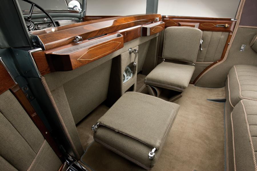  Cadillac Series 452 V16 Convertible Berline by Saoutchik 1930 года  (фото 11 из 24)